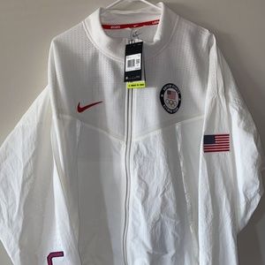 Nike Team USA Windrunner